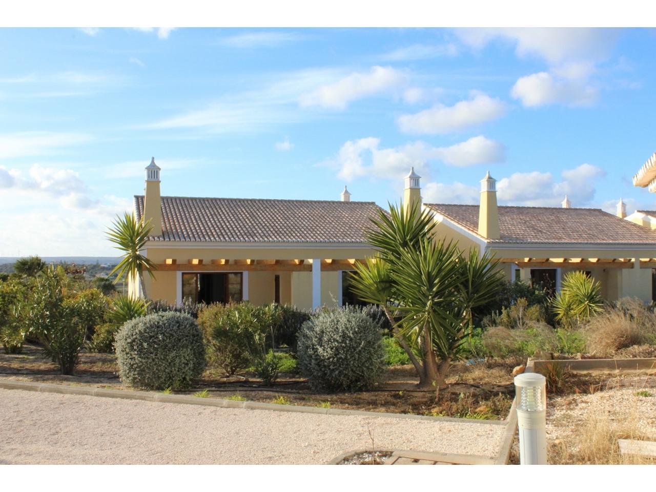 Maison de Campagne de plain pied avec Mezzanine 3 Pièces 89.5 m²  à Praia da Luz 